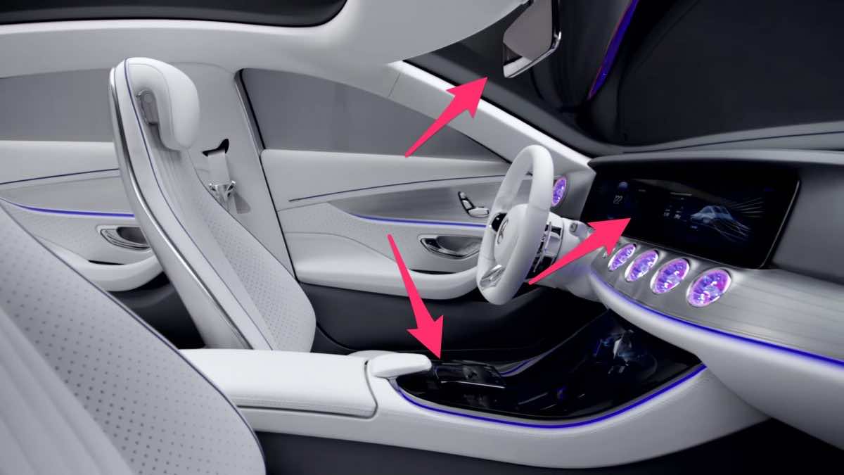 奔驰CIAA当你加速到每小时50英里时，它会发生变化