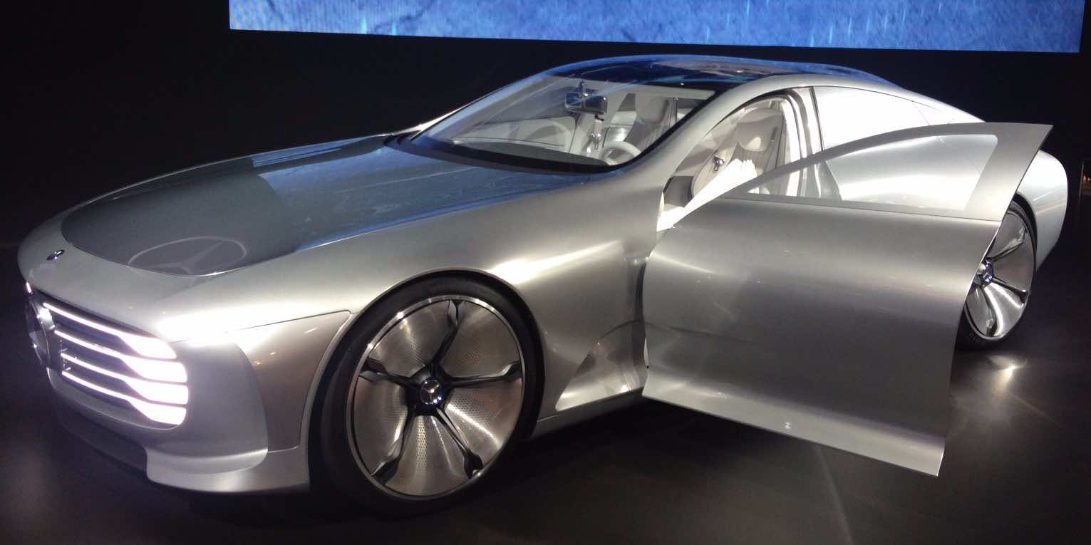 奔驰CIAA当你加速到每小时50英里时就会发生变化