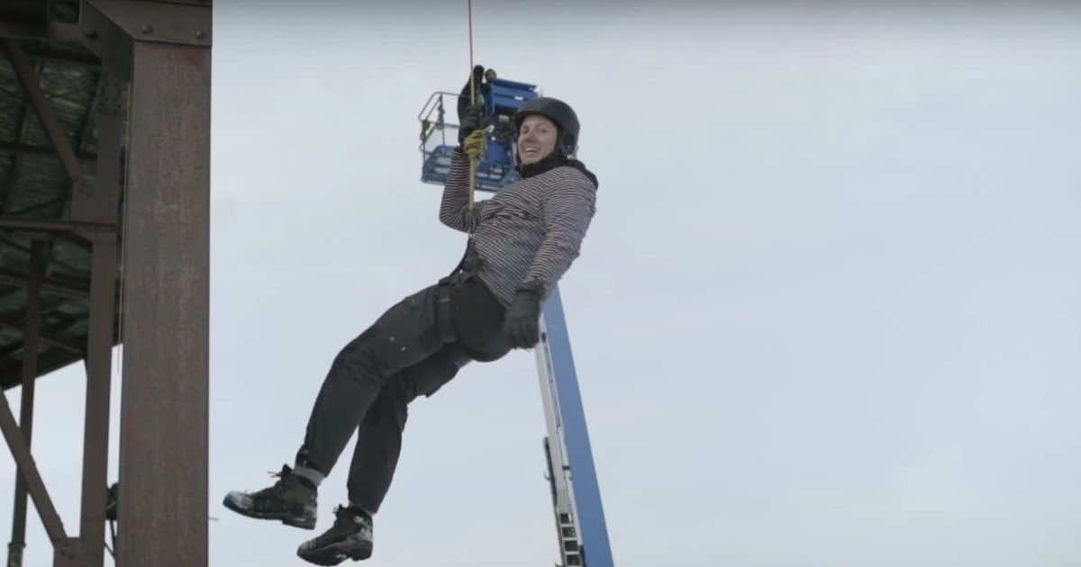 物理学家为了科学实验把他的生命放在了线上