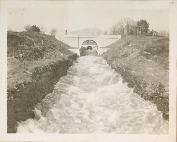 这是他们在1915年为纽约市供水而建造的
