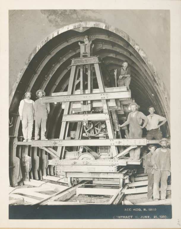 这是他们在1915年为纽约市供水而建造的