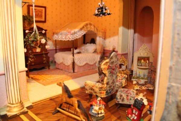 Astolat Dollhouse2