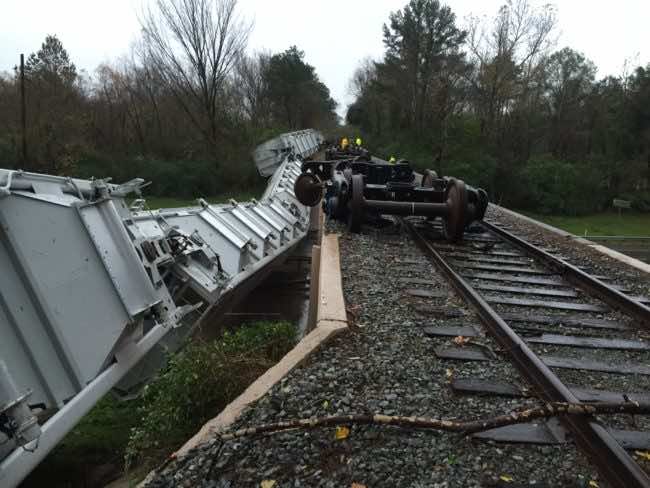 德州的火车脱轨