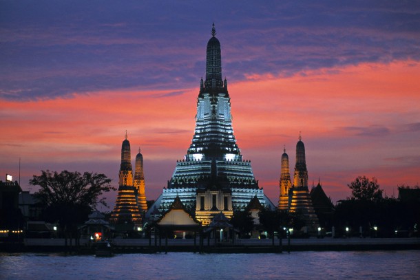 泰国曼谷的沃特·阿伦（黎明神庙）