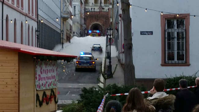 卡车载有二氧化碳德国城市2