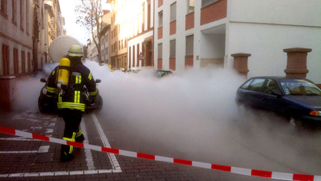 卡车载有二氧化碳德国城市4