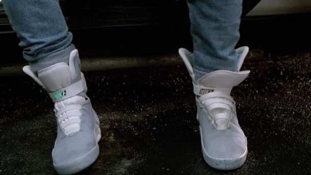 回到未来2 -未来的预测和我们所处的位置