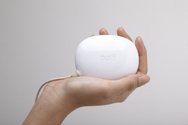 Dolfi是一台可以放在口袋里随身携带的洗衣机