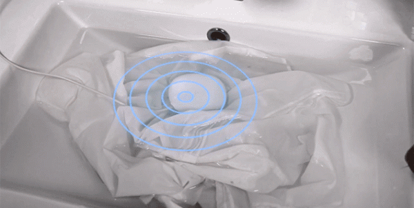 Dolfi是一款可以放在口袋里的洗衣机