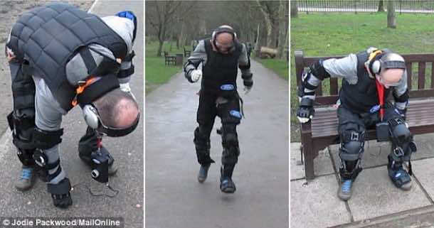 福特第三年龄西装会让你体验老了Age