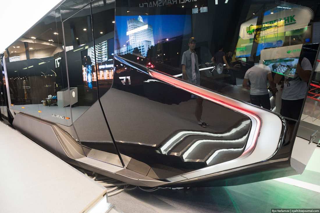 俄罗斯一个Tram13