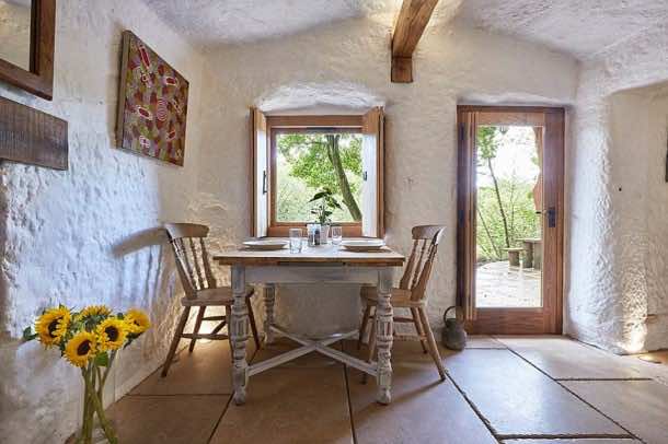 这个人花了1000小时在这个洞穴转化成梦想家4