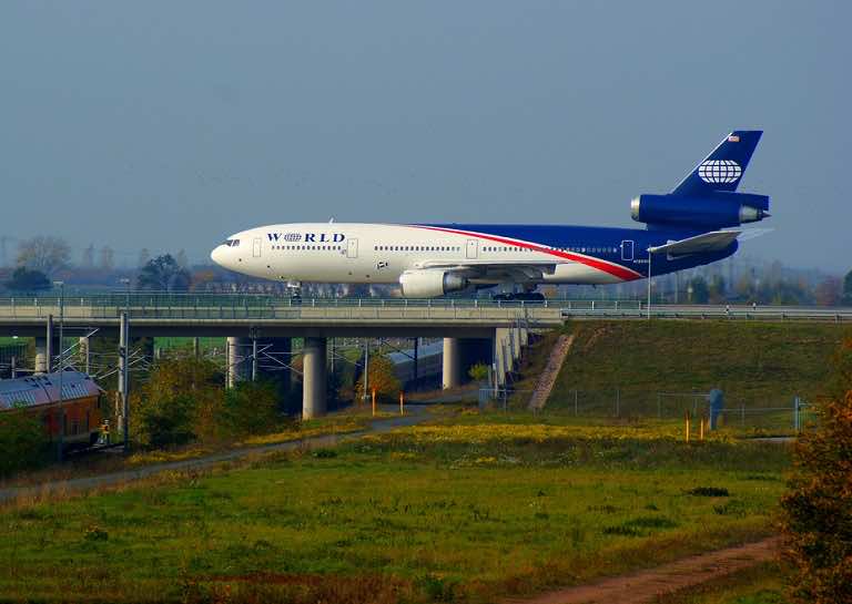 莱比锡哈莉·Airport2