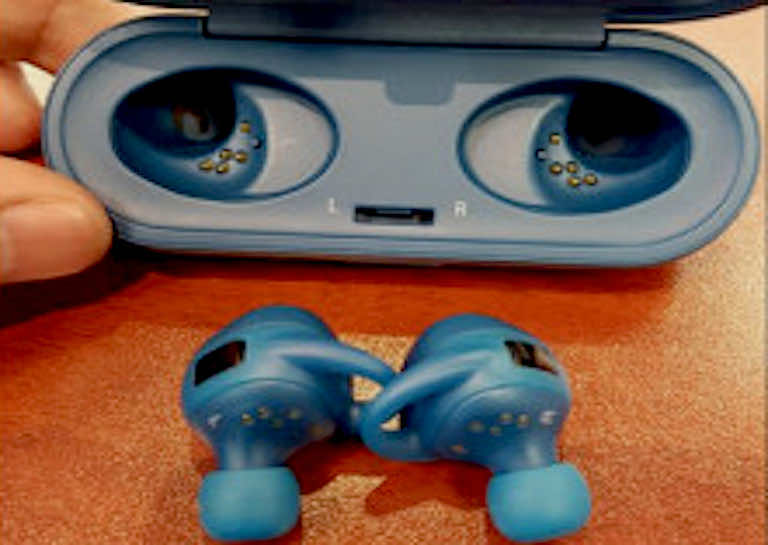 三星无线耳机在网上泄露