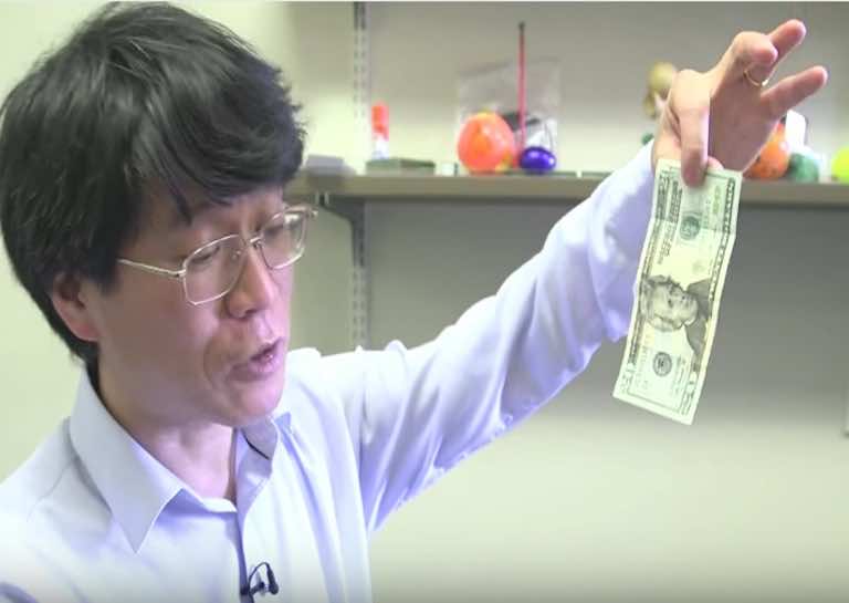 用手指捕捉音符