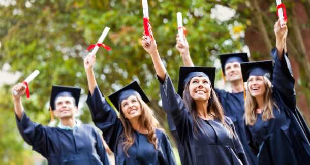 第一,美国大学毕业生更多的女性比男性工程师