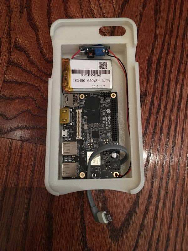 这个3D打印手机壳让iPhone运行