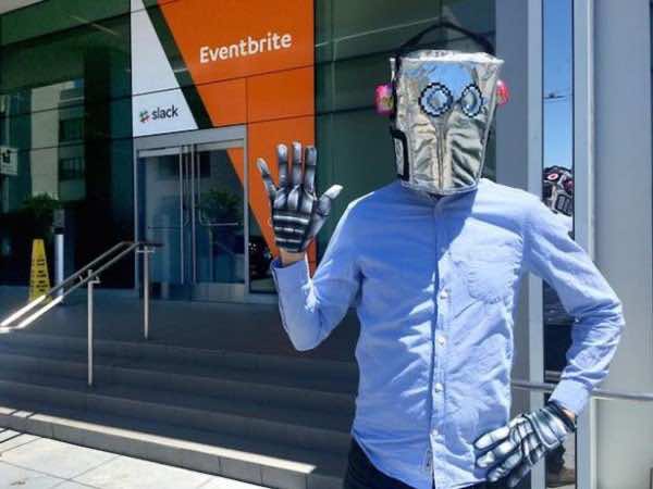 求职者成为LAND JOB3的机器人3