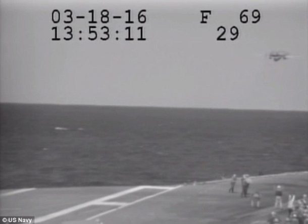 金属电缆snaps_image 6之后，海军飞机几乎坠入海洋