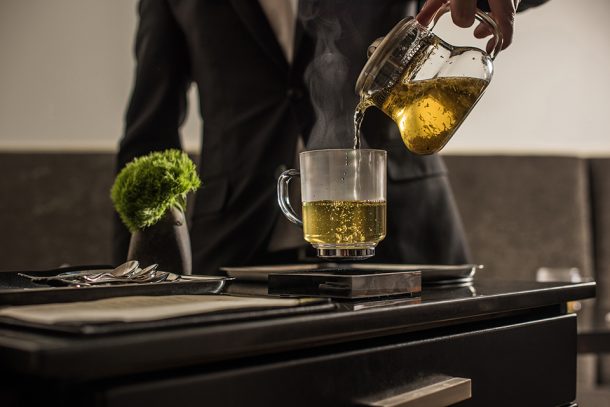 这个悬浮杯反对重力，从字面上提高了spirits_image 11