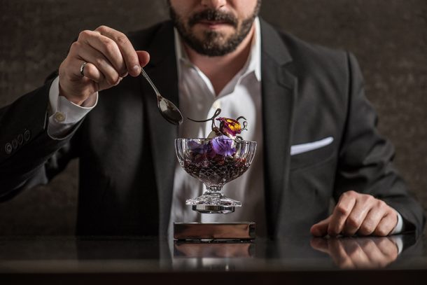 这个悬浮杯反对重力，从字面上提高了spirits_image 9