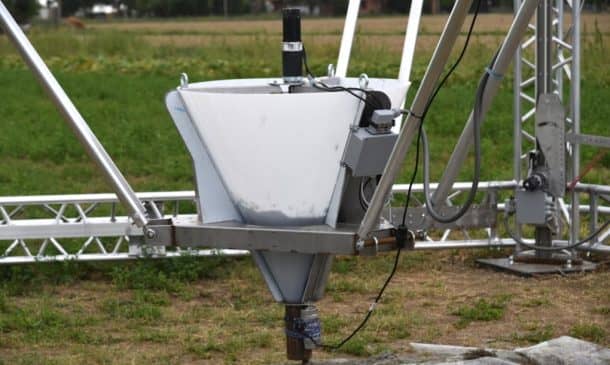 世界上最大的德尔塔3D打印机生产的零成本泥屋