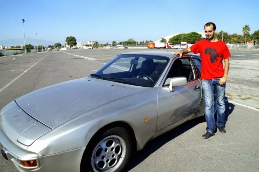 a-french-engineer-converts-old-cars-into-diy-poor-mans-teslas_image-0