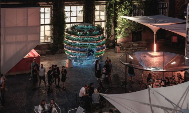 a-spherical-farm-pod-the-growroom-brings-agriculture-to-city-streets_image-4