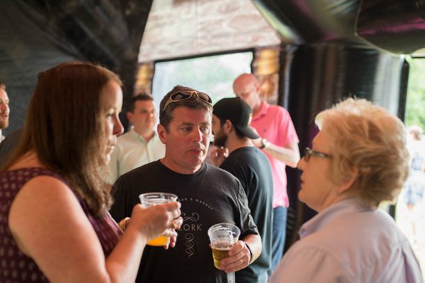 inflatable-pub-is-the-best-option-for-your-next-party_image-10