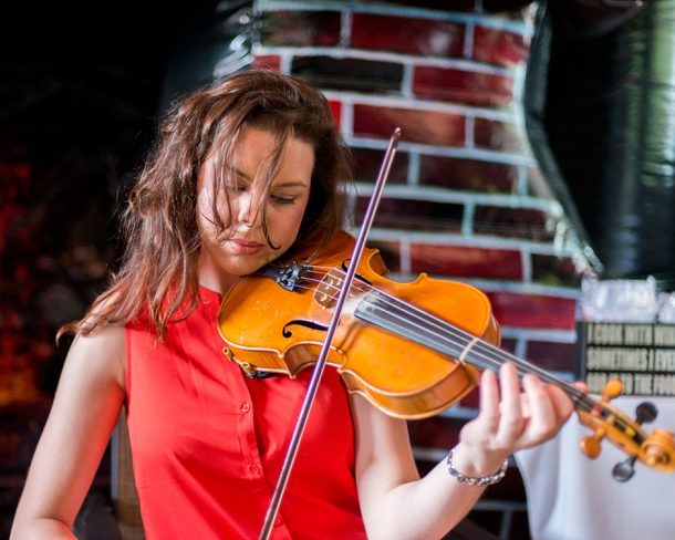 inflatable-pub-is-the-best-option-for-your-next-party_image-5