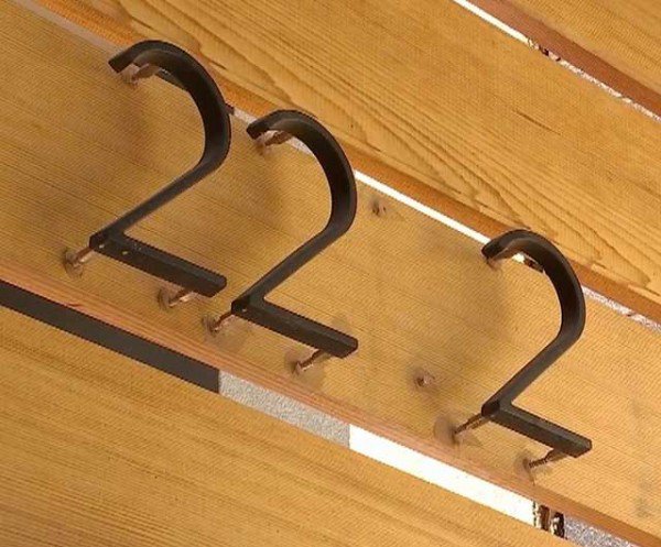 the-mysterious-binary-bandits-are-pilfering-1s-and-0s-off-the-home-numbers-in-philadelphia_image-1