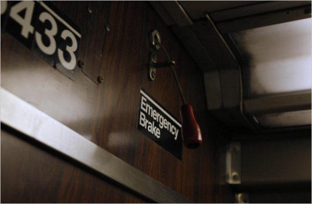 what-happens-when-the-emergency-brake-on-the-subway-is-pulled_image-1