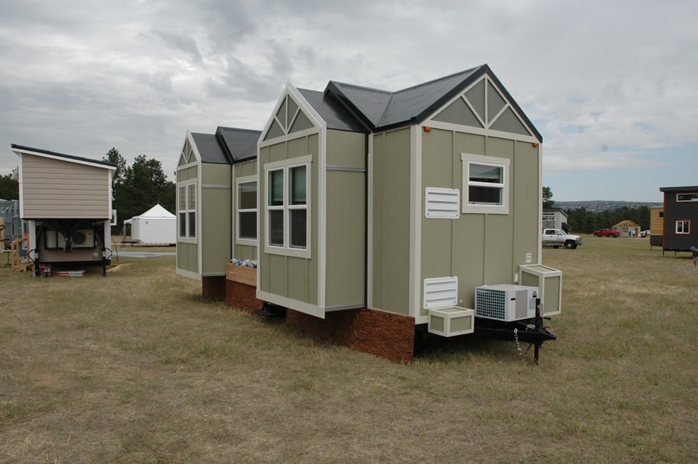 expanding-tiny-house-23