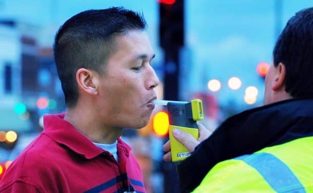 how-does-a-breathalyzer-work_image-1