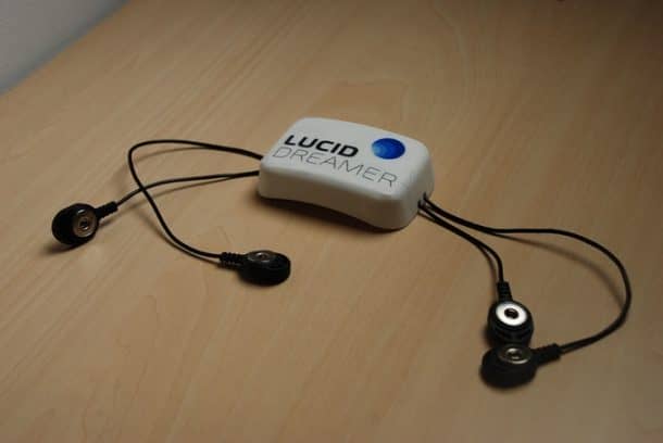 lucid-dreamer-will-allow-you-to-wake-up-inside-your-dreams-and-control_image-2