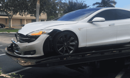 Tesla-Model-s-S-Driver-Blames-the-for-crashing-Into-gym-tesla-says-says-otherwise_image-5