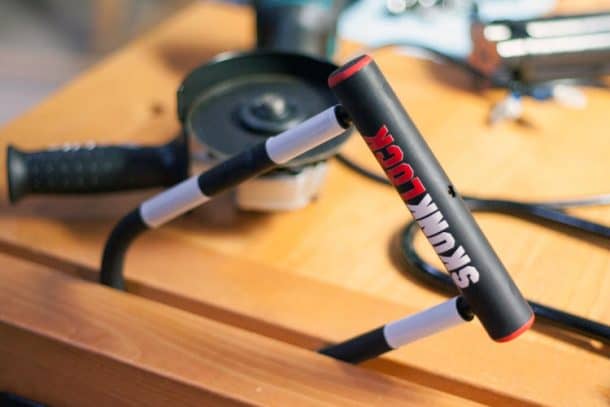 skunklock-makes-the-thieves-thieves-thieves-vomit-if-if-to-to-cut-it_image-4