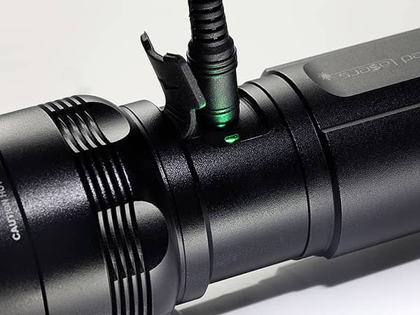 you-can-use-this-powerful-little-flashlight-to-start-a-fire-and-cook-breakfast_image-5