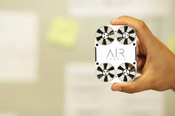 学分:AirSelfie / KickStarter
