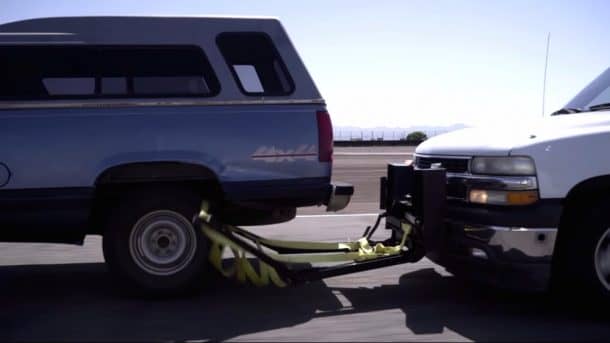 (来源:警察保险杠)