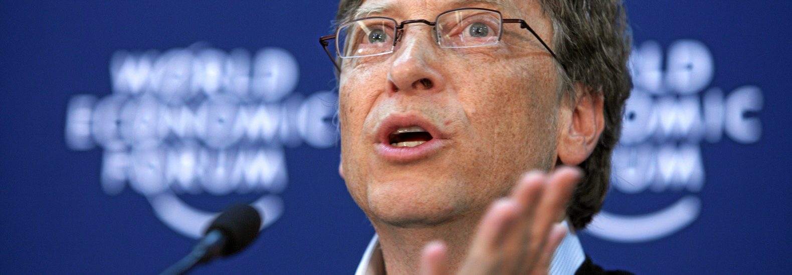 新闻发布会:威廉H