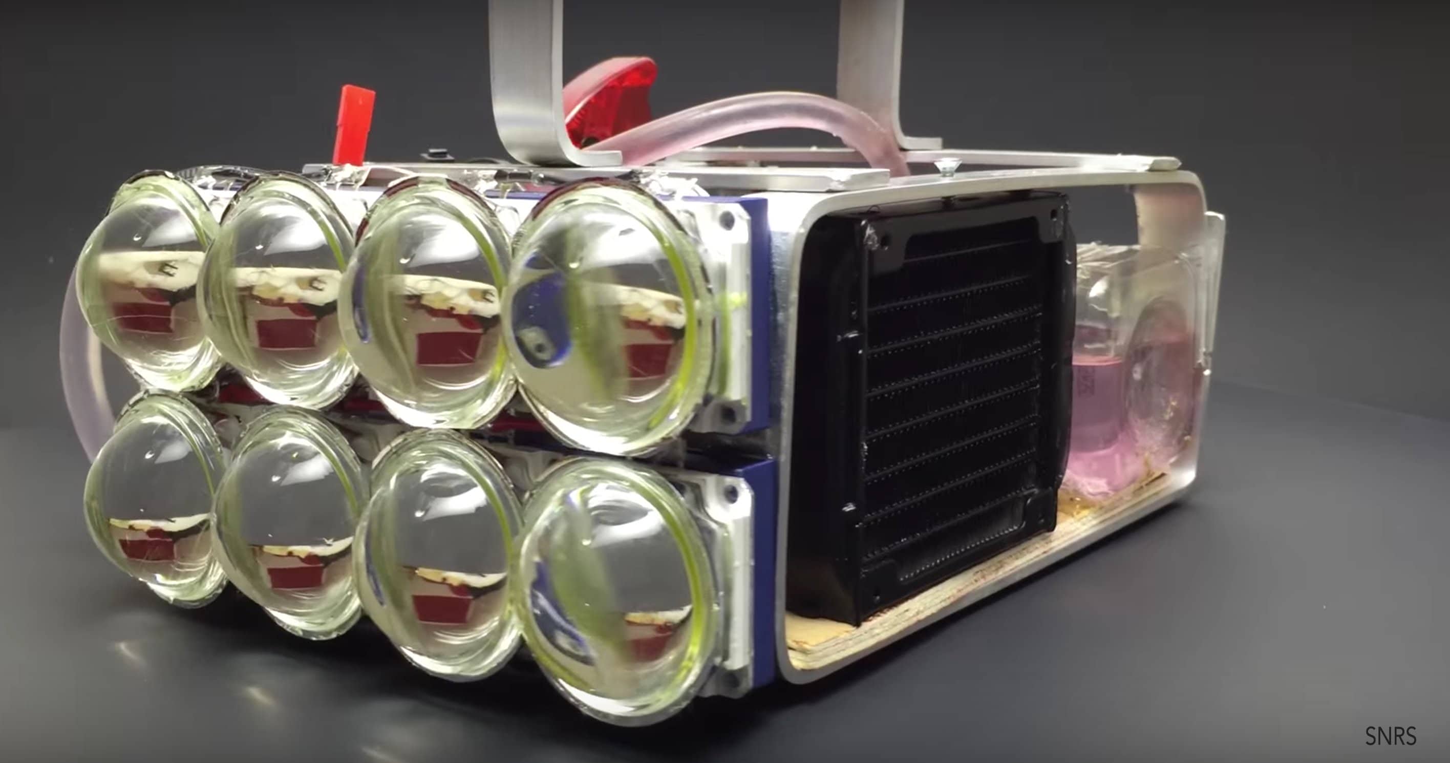 水-冷却- 72000流明- led手电筒(1)