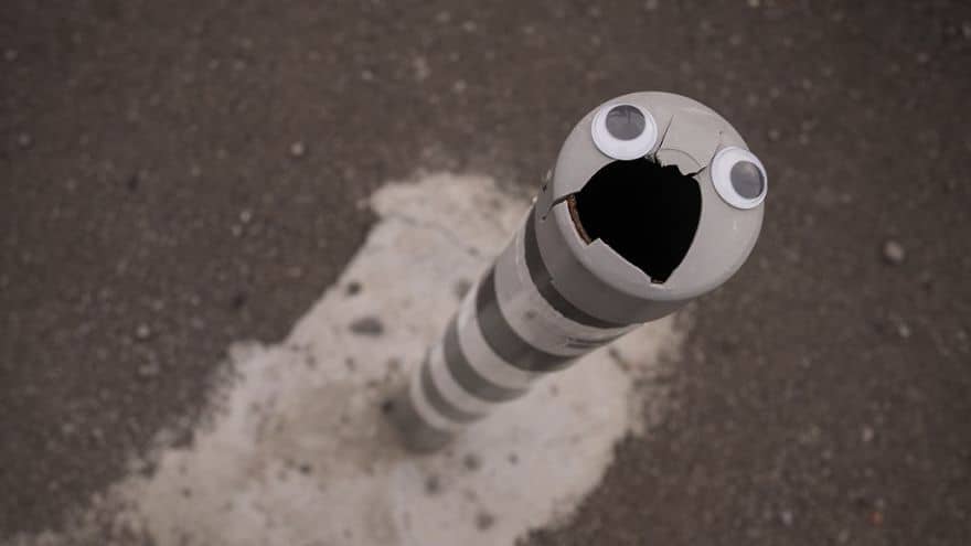 googly-eyebombing-street-art-art-bulgaria-12-592d2318783df__880