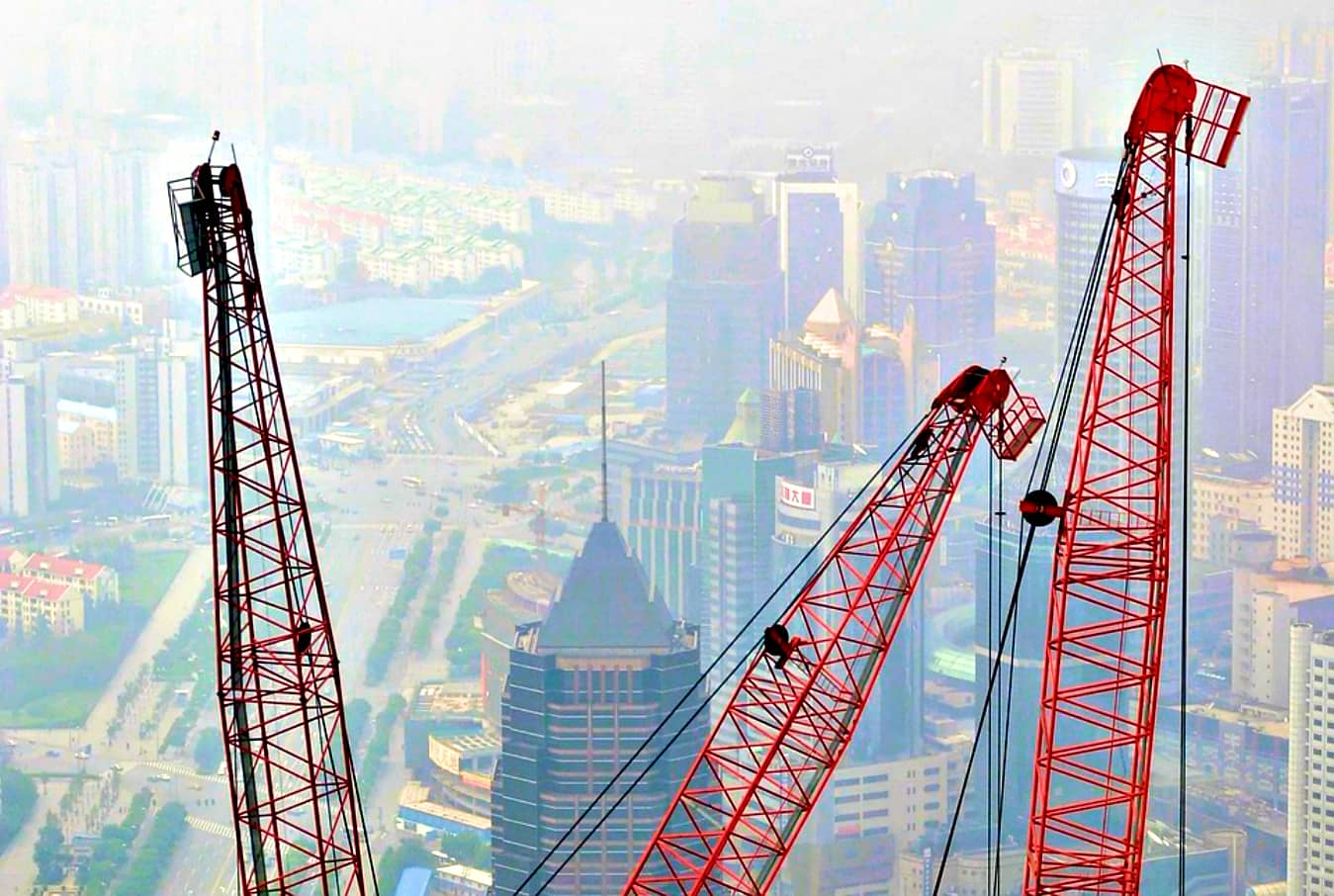 来自Micro Trend的两个黑客在意大利黑客建筑工地！