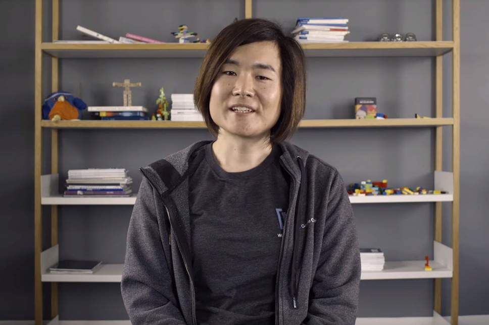 艾玛Haruka Iwao决定31.4万亿位数的圆周率π的一天!