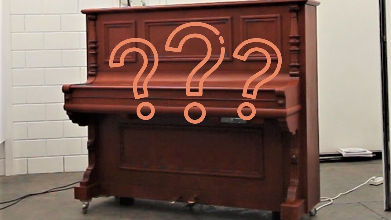 这个家伙用8个电子设备把一架旧钢琴数字化了!