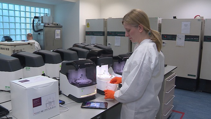 SAMBA II机器可以在90分钟内诊断COVID-19患者