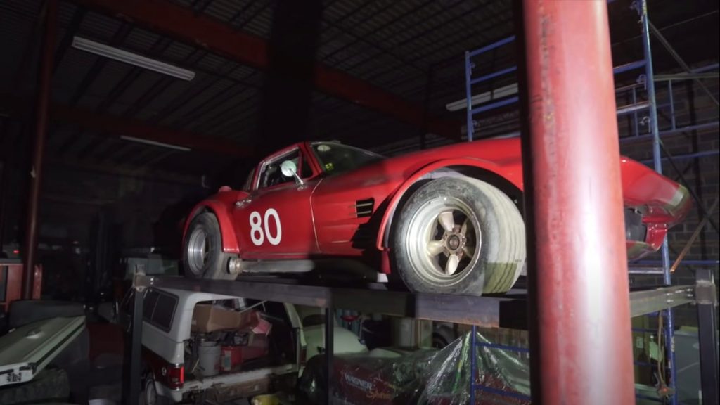 拉里Kosilla带你参观300年罕见的谷仓和古董车!