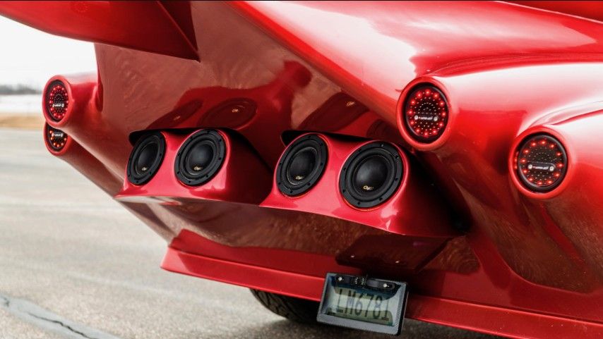 Learmousine（Learjet和Ligousine的混合）正在拍卖中