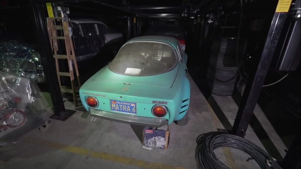 拉里Kosilla带你参观300年罕见的谷仓和古董车!